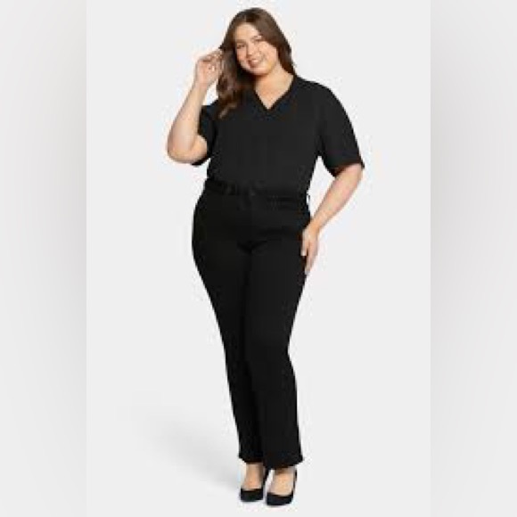 Black Jeans 16W Short Length Giselle Stretch Bootcut Mid Rise Gloria Vanderbilt - Picture 7 of 12